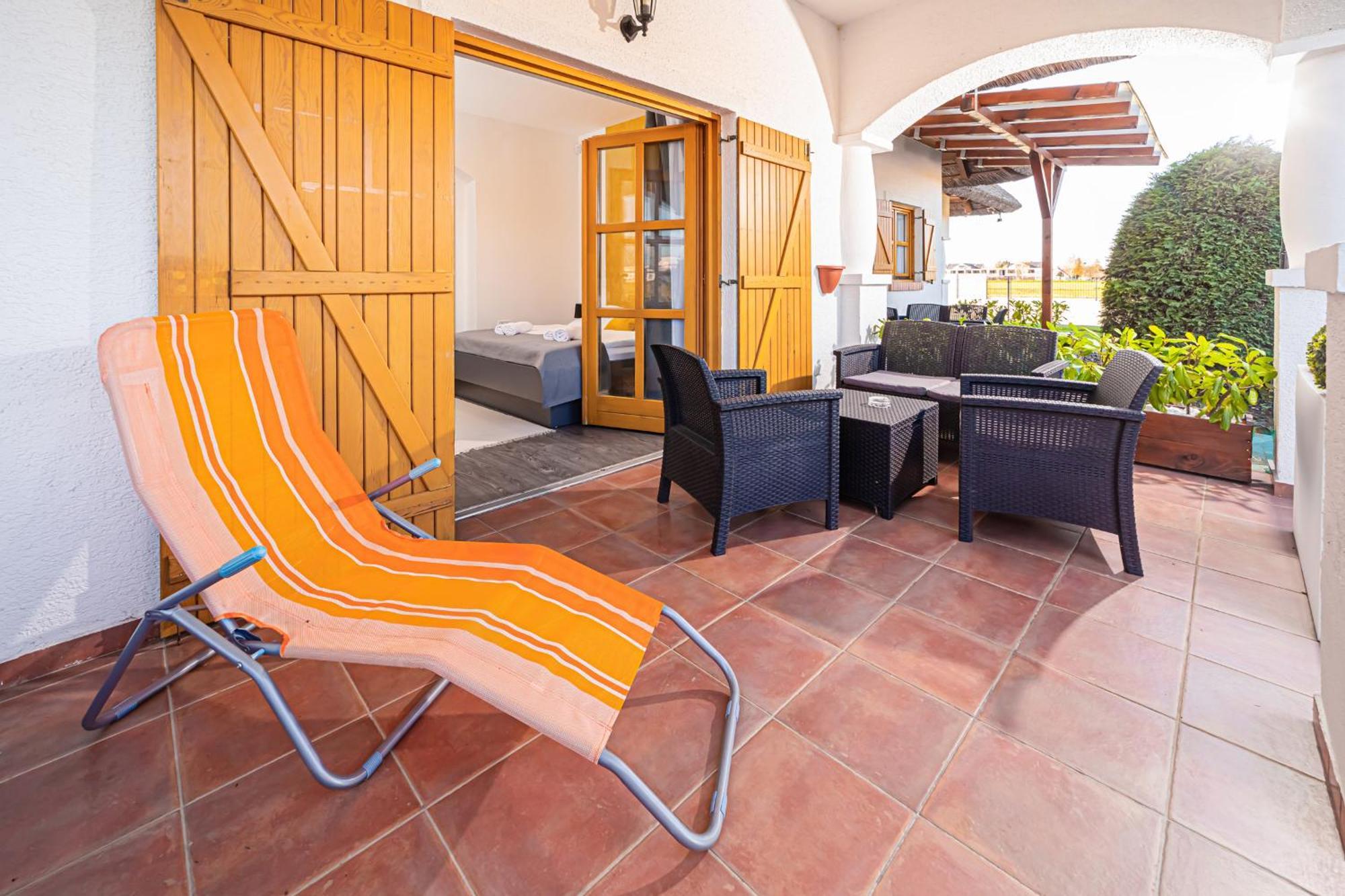 Rigotanya Relax & Wellness Panzio Buekfuerdo Otel Dış mekan fotoğraf