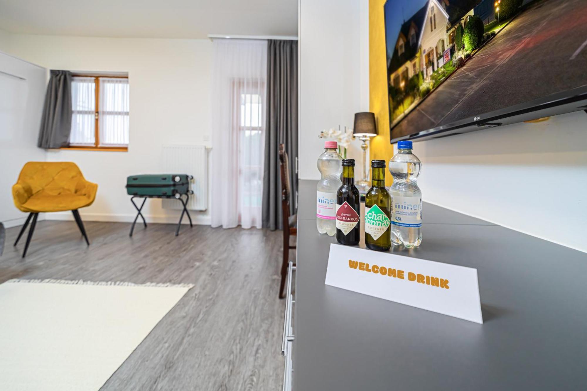 Rigotanya Relax & Wellness Panzio Buekfuerdo Otel Dış mekan fotoğraf