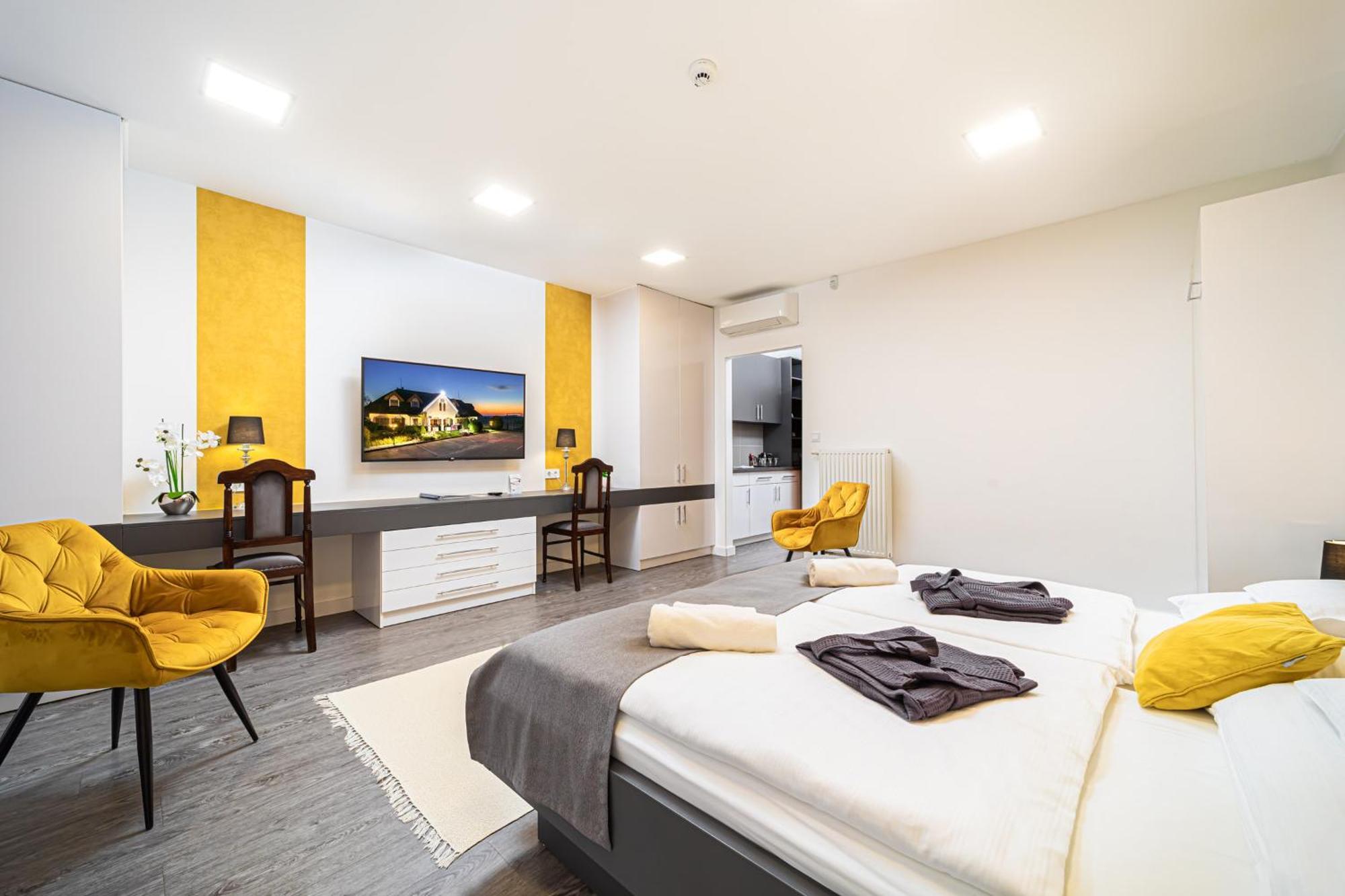 Rigotanya Relax & Wellness Panzio Buekfuerdo Otel Dış mekan fotoğraf
