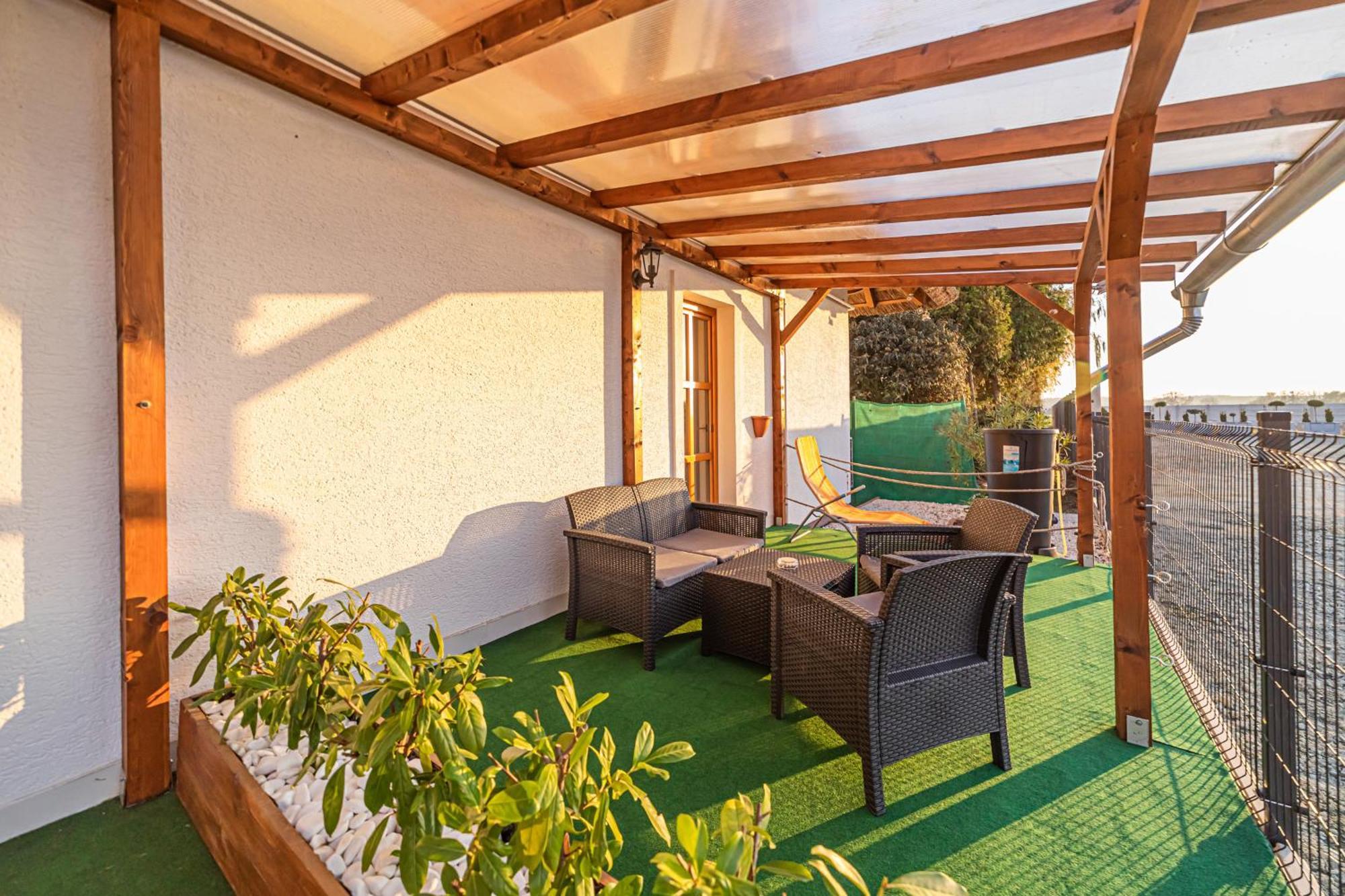 Rigotanya Relax & Wellness Panzio Buekfuerdo Otel Dış mekan fotoğraf