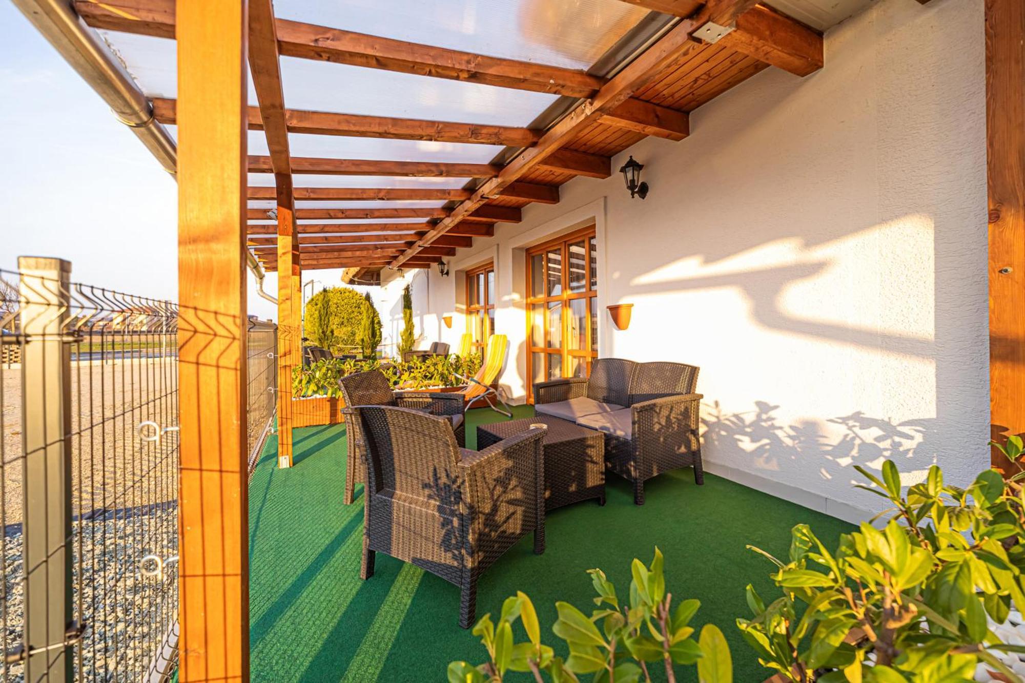 Rigotanya Relax & Wellness Panzio Buekfuerdo Otel Dış mekan fotoğraf