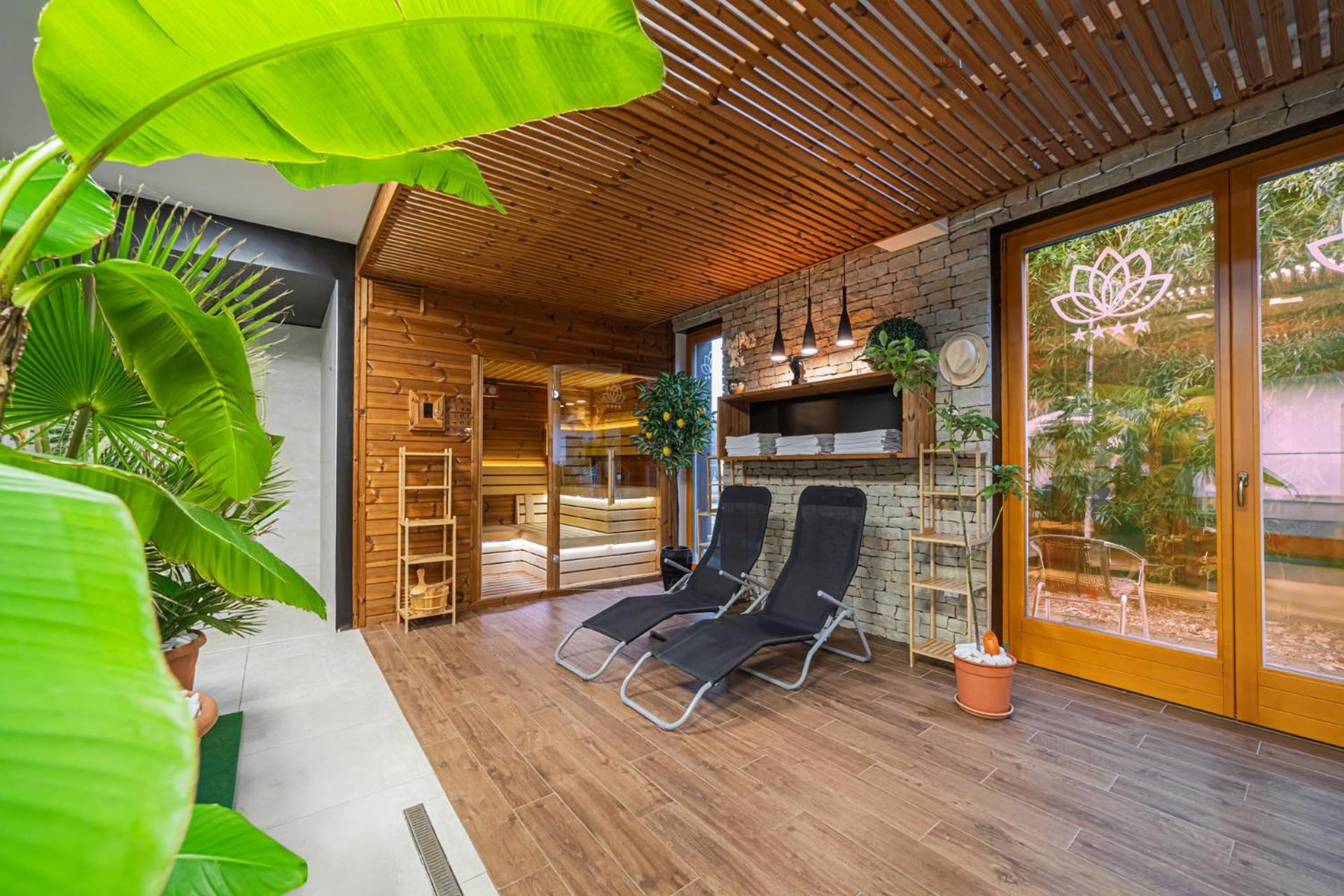 Rigotanya Relax & Wellness Panzio Buekfuerdo Otel Dış mekan fotoğraf